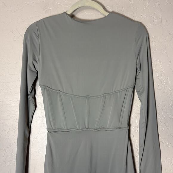 Meshki Astrid long sleeve corset body con mini dress in sage green - Picture 7 of 9